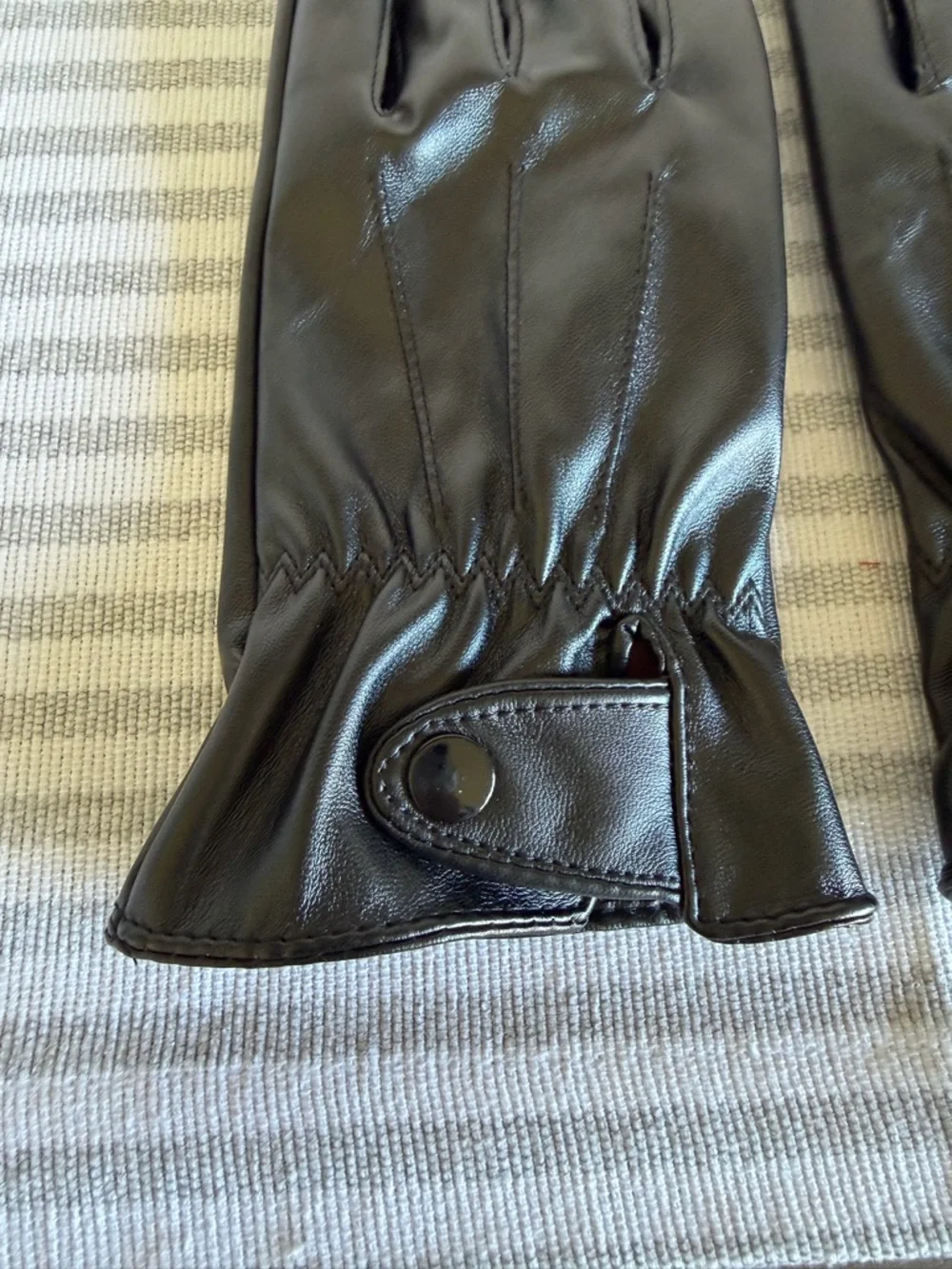 Black Faux Leather and Faux Fur Lined Driving Gloves #260811